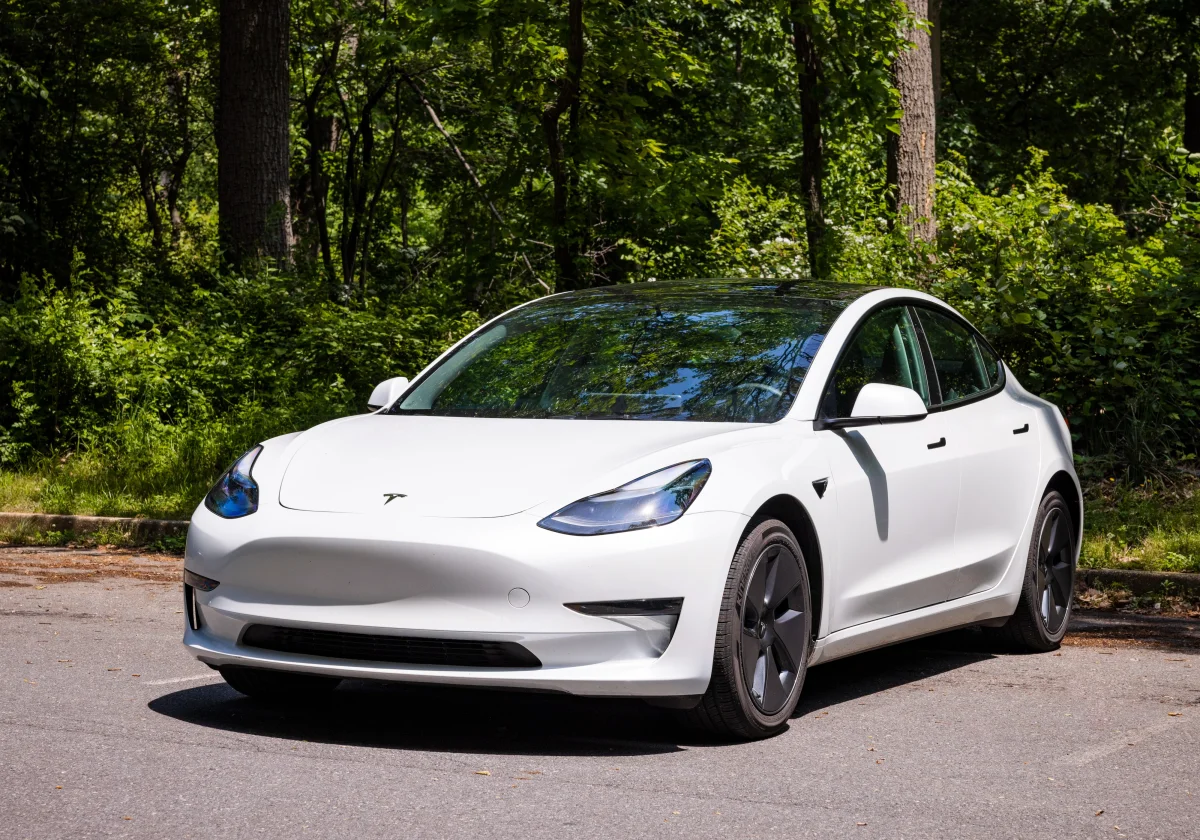 Tesla Model 3 2023